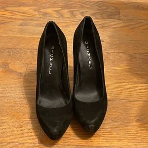 Black pump heels